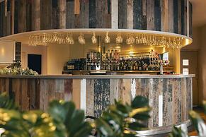 The Hide Ridgestone
