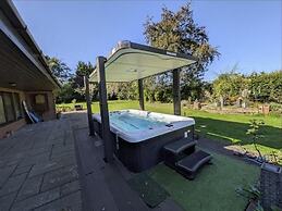 The Limes Bungalow