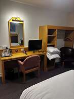 Monifieth Farm Hotel