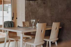 Atto Apartments & Suites