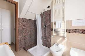 Large Duplex With Private Terrace Gluck Milan