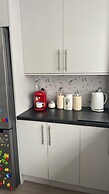 2 Bedroom House Near Wembley