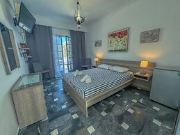 Tritonas Rooms