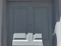 Tritonas Rooms