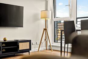 Stylish 2 Bed  2 Bathrooms Free Parking