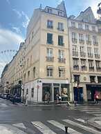 Pied A Terre Saint Honoré