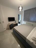 Xenia Room