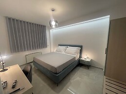 Xenia Room