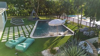 Villa Platinum by Glam Homes