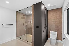 Villa Platinum by Glam Homes
