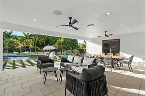 Villa Platinum by Glam Homes