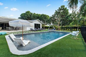 Villa Platinum by Glam Homes
