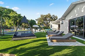 Villa Platinum by Glam Homes