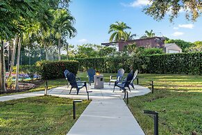 Villa Platinum by Glam Homes
