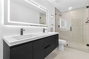 Villa Platinum by Glam Homes