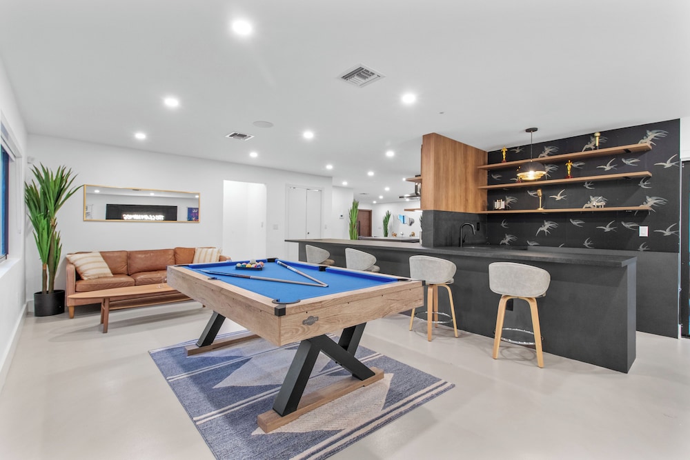 Villa Platinum by Glam Homes