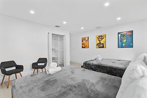 Villa Platinum by Glam Homes
