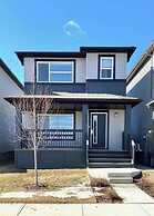 A&A Retreatfam-friendly 3BR Spacious Haven Leduc