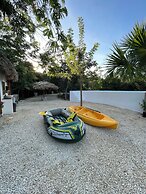 Cenote Escondido - Cabañas y Camping