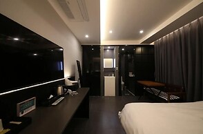 THE M HOTEL