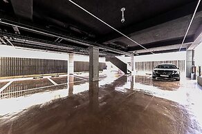 THE M HOTEL