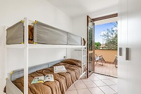 Juliette House: Shared Pool & Relax