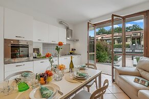 Juliette House: Shared Pool & Relax