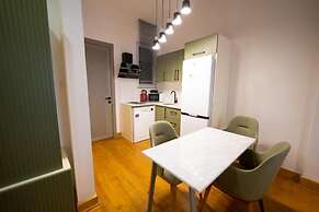 Monev Suites