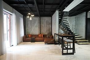 Monev Suites