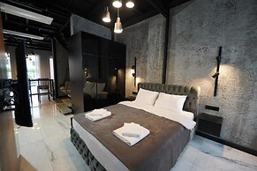 Monev Suites
