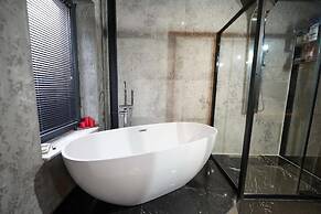 Monev Suites