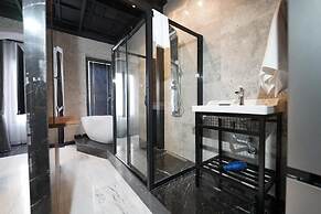 Monev Suites