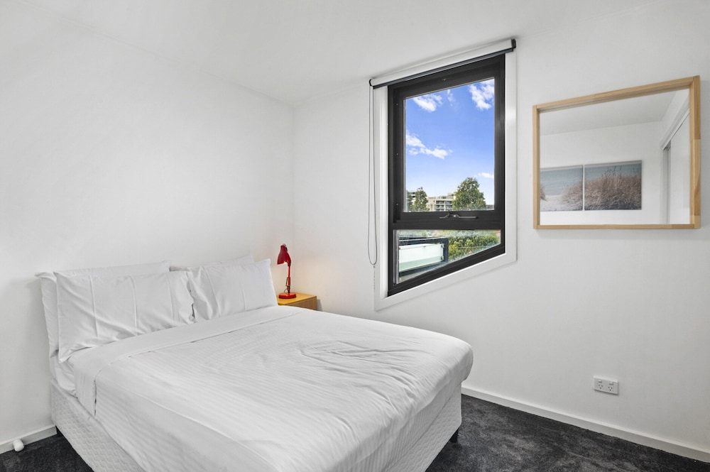 Comfortable 2 Bed Stay With Parking