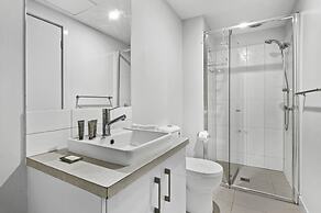 Comfortable 2 Bed Stay With Parking