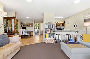 Airy & Arty 2-bed Old Kingston Foreshore