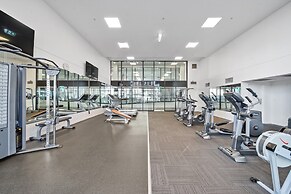Charming 2BR Apartment Near Canberra's Attractions