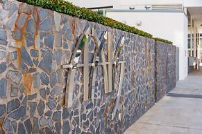 Charming 2BR Apartment Near Canberra's Attractions