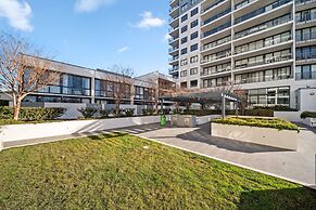 Charming 2BR Apartment Near Canberra's Attractions