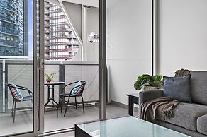 1BR Docklands Walk to Marvel Stadium + Balcony