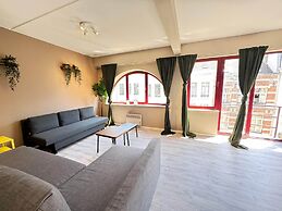 Apartment in Antwerp With Garden View