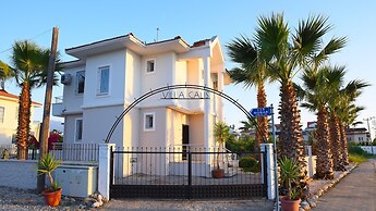 Peaceful Villa With Pool Near Calis Beach