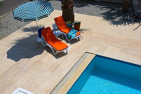 Peaceful Villa With Pool Near Calis Beach