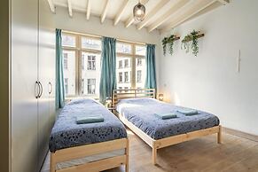 Charming 12 Person Apartment