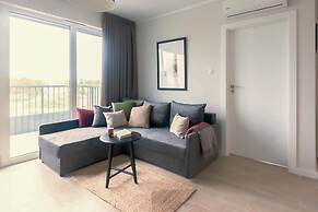 Large, Comfortable Apartment for 2 People