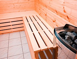 Very Large Apartment With Private Sauna