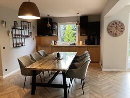 Very Large Apartment With Private Sauna