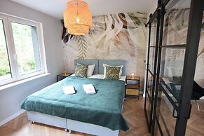 Very Large Apartment With Private Sauna