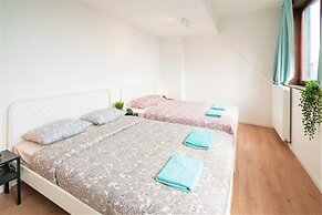 Saint Pauls Apartment for 12 Guests
