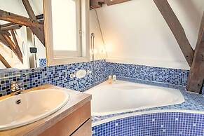 Spacious Duplex in Antwerp Old Town