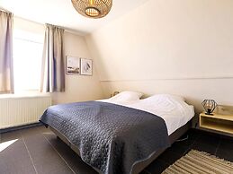 Beautiful Modern Furnished Apartment